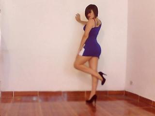 FlowerHotSexy - Live hard avec une Séduisante jeune créature de rêve avec le sexe complètement épilé sur le site XloveCam 