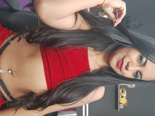 MartinaKol - Sexe cam en vivo - 16114778