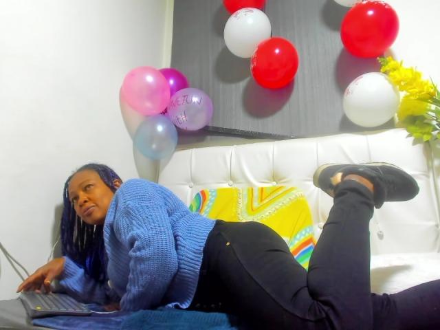 SharonDaviis - сексуальная веб-камера в реальном времени - 16118210