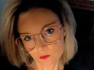 JulieLeo - Live porn &amp; sex cam - 16123026