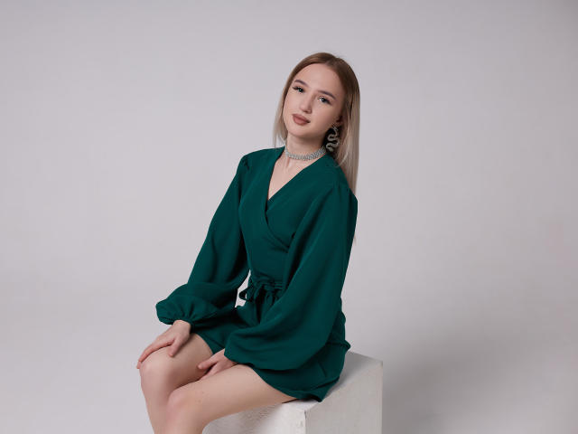 AnfisaCute - Live porn &amp; sex cam - 16125722