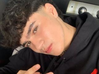 AustinKings - Live porn &amp; sex cam - 16135198