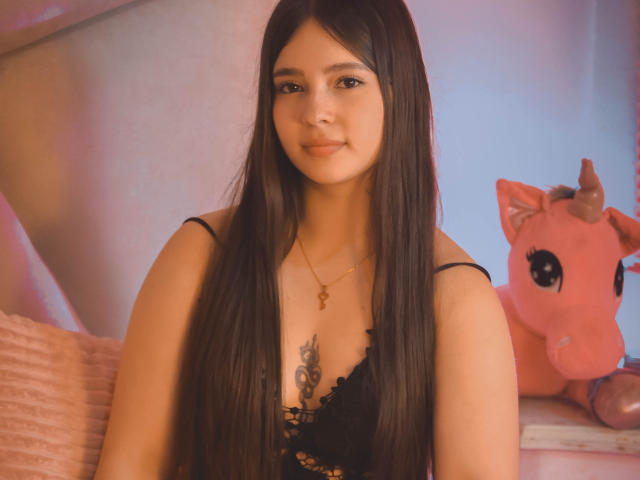 EmilyeKarter - Live porn &amp; sex cam - 16135586