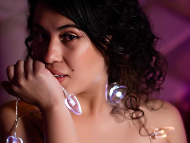 DeniseVarisov - Sexe cam en vivo - 16136102