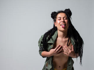 DeniseVarisov - Sexe cam en vivo - 16136338