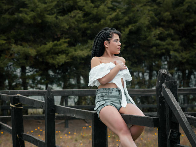 DeniseVarisov - Sexe cam en vivo - 16137114