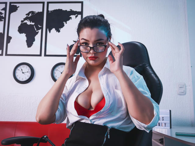 RoseThorm - Élő pornó és szexkamera - 16147926