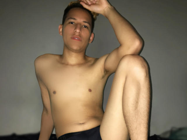 DantezBlacke - Live sexe cam - 16154406