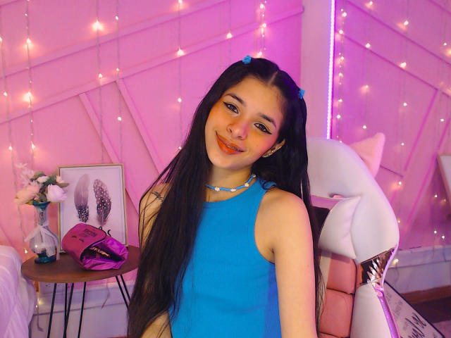 LisaBrunett - Élő pornó és szexkamera - 16160670