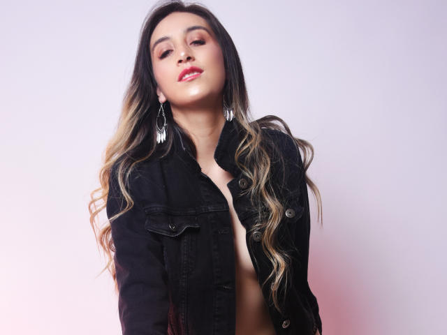 JuliethaUribe - Live porn &amp; sex cam - 16178126