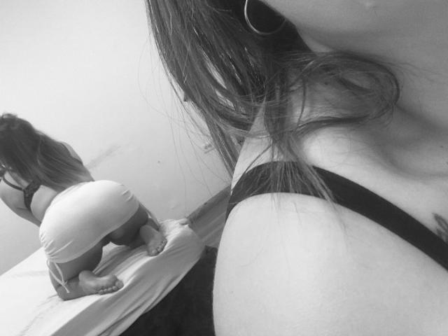 MelanyRosi - Sexe cam en vivo - 16195666