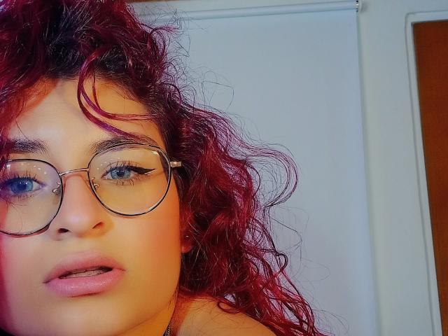 EmilyBrownbk - Camera khiêu dâm &amp; quyến rũ trực tiếp - 16198114