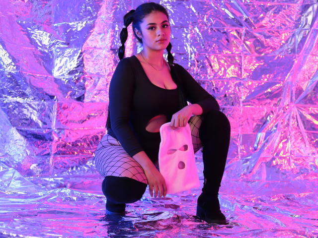 CassieRay - Live porn &amp; sex cam - 16201350