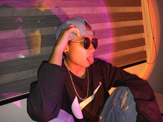 MathiasSmith - Sexe cam en vivo - 16214910