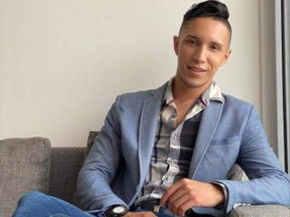 CollinsAngelo - Live sex cam - 16232346