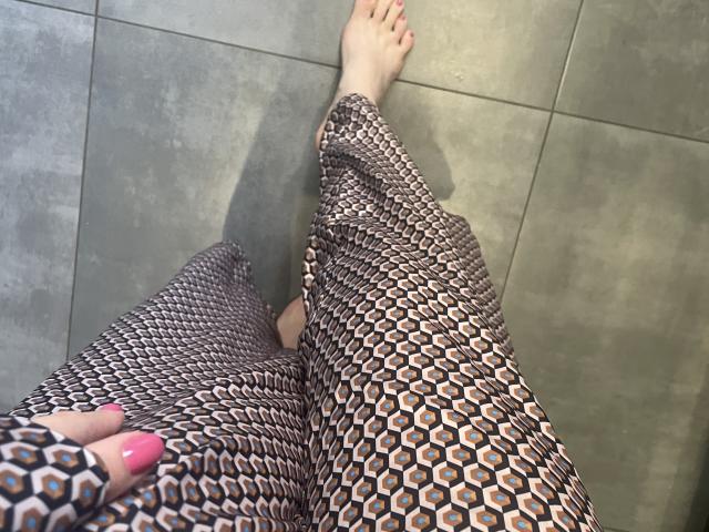 RozalinaPleasure - Live porn &amp; sex cam - 16237114