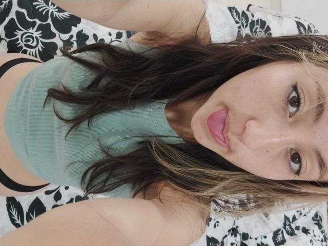 RavenReyes - Live sex cam - 16286646