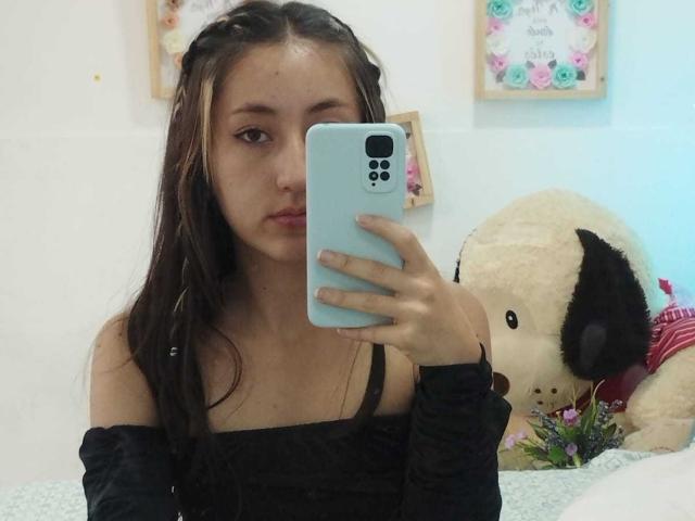 RavenReyes - Live porn &amp; sex cam - 16332006