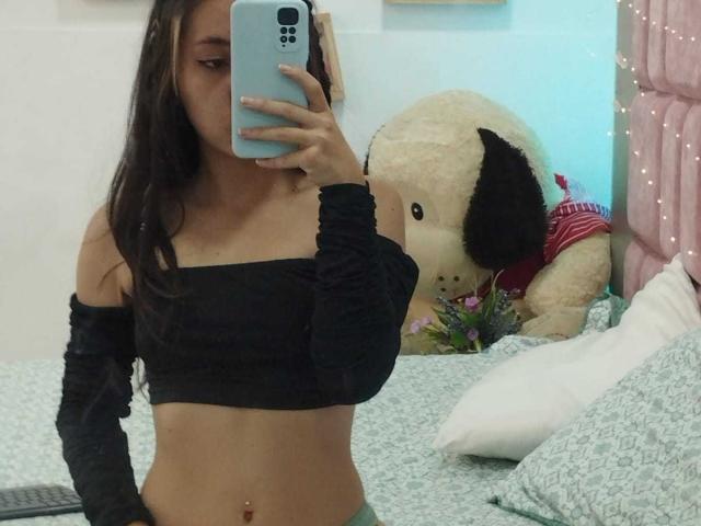 RavenReyes - Live porn &amp; sex cam - 16332030