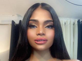 AdrianaQueenTS - сексуальная веб-камера в реальном времени - 16345990