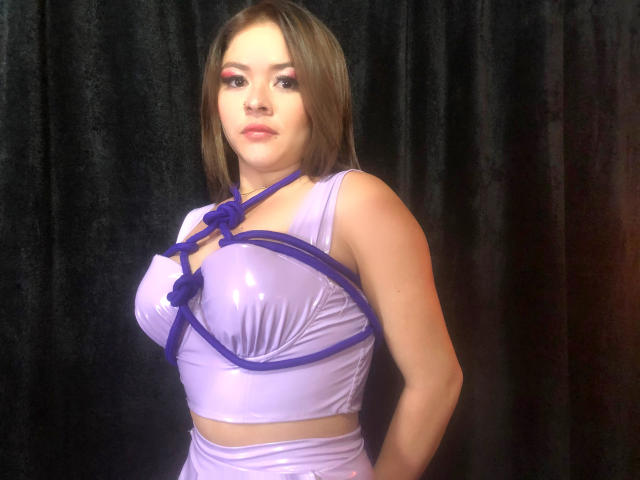 NicoleHodgson - Sexe cam en vivo - 16347714