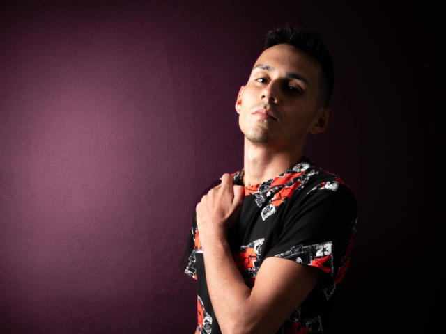 ElCharmo69 - сексуальная веб-камера в реальном времени - 16354298