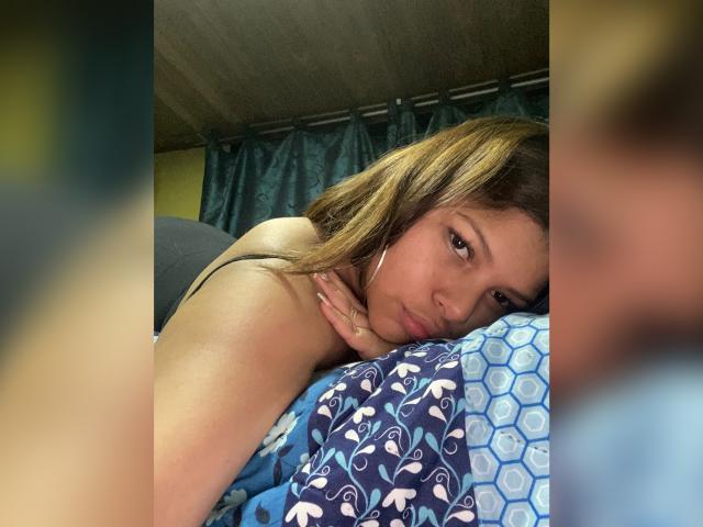 AndreaNavarro - Porno na żywo i seks kamera - 16362774
