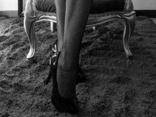 CharlizeLegs - Live porn &amp; sex cam - 16363722