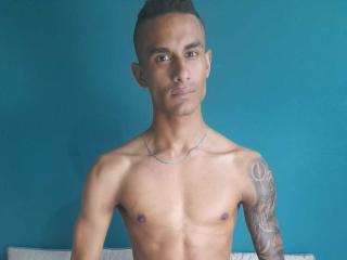 SpartanP - сексуальная веб-камера в реальном времени - 16369470