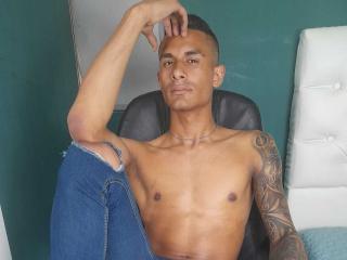 SpartanP - сексуальная веб-камера в реальном времени - 16369482