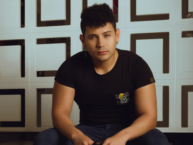 AlexiSpears - Sexe cam en vivo - 16370786