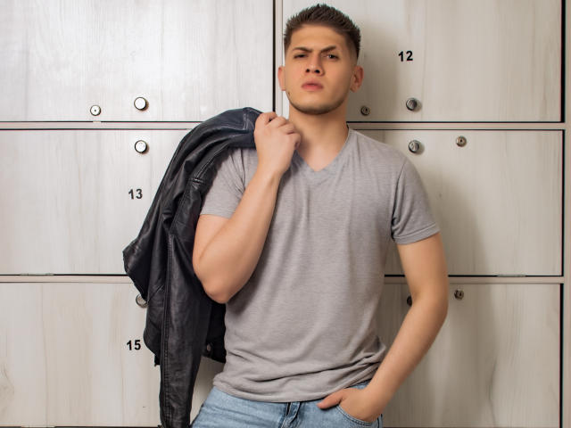 SebastiianMaxime - Live sex cam - 16371342