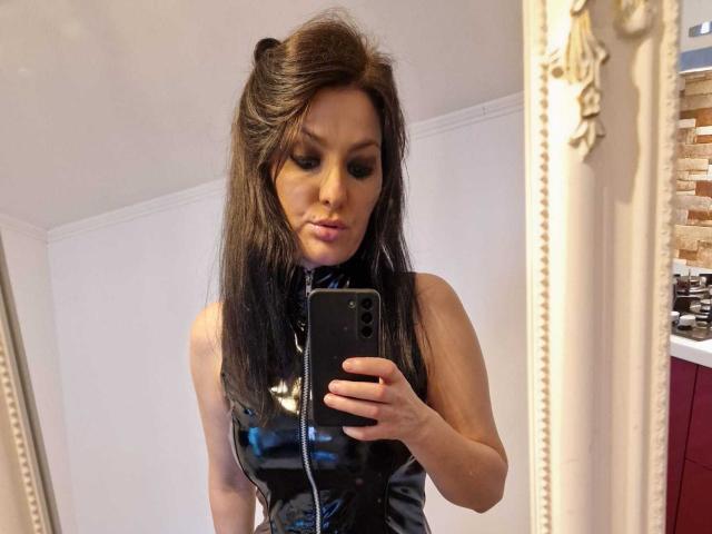 JoliDanielle - сексуальная веб-камера в реальном времени - 16372522