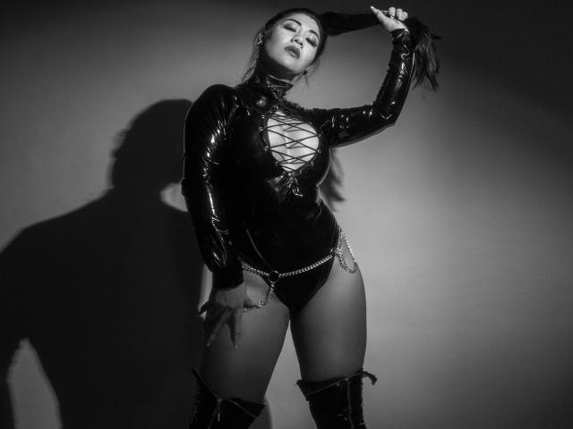 KhloeLawson - Live Sex Cam - 16374210