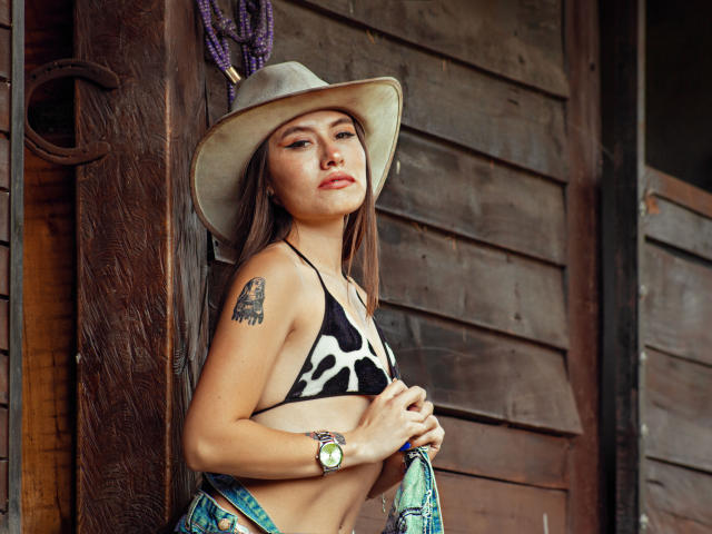 CamiAnderson - Élő pornó és szexkamera - 16375778