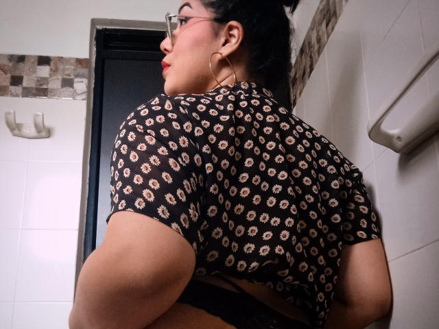 AlessaJames - Live sex cam - 16385822