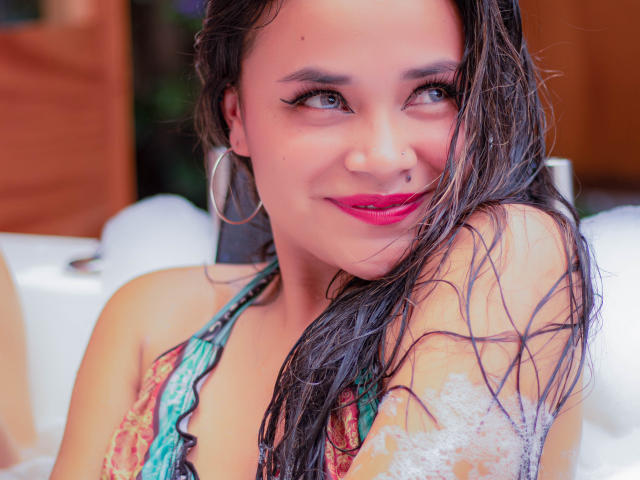 WhitneyQueen - сексуальная веб-камера в реальном времени - 16386514