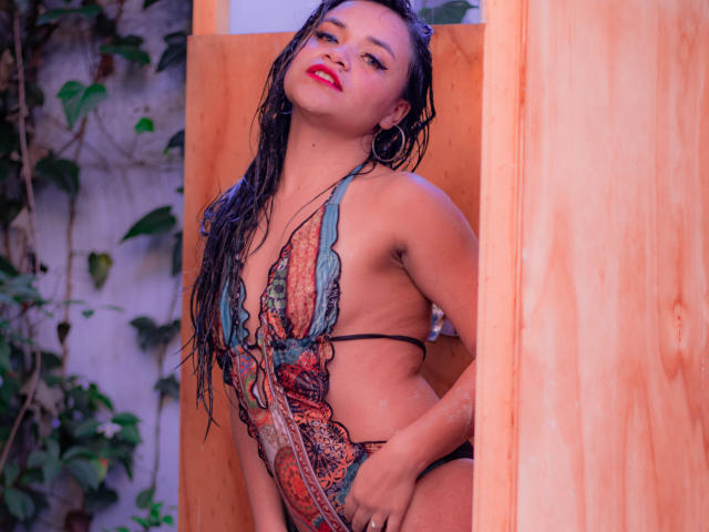 WhitneyQueen - сексуальная веб-камера в реальном времени - 16386602