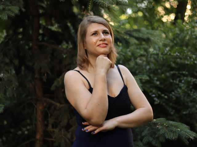 TheBestCora - Live sex cam - 16387290