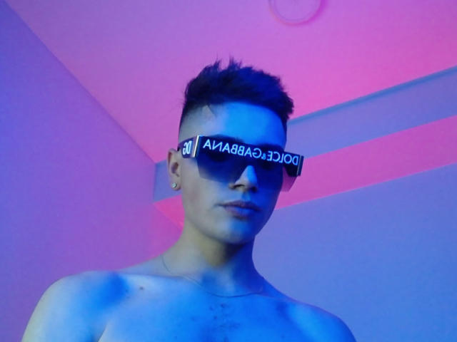 MilanHot - Live sex cam - 16390886