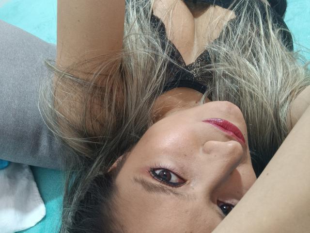 ValeriaHunter69 - Live porn &amp; sex cam - 16394154