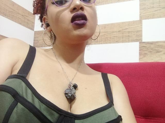 VioletaSwitch - פורנו בשידור חי ומצלמת סקס - 16401118