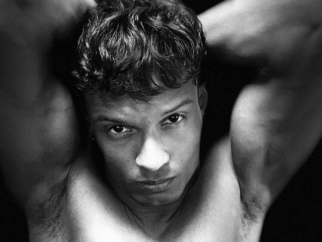 AndyJackson - Sexe cam en vivo - 16409998