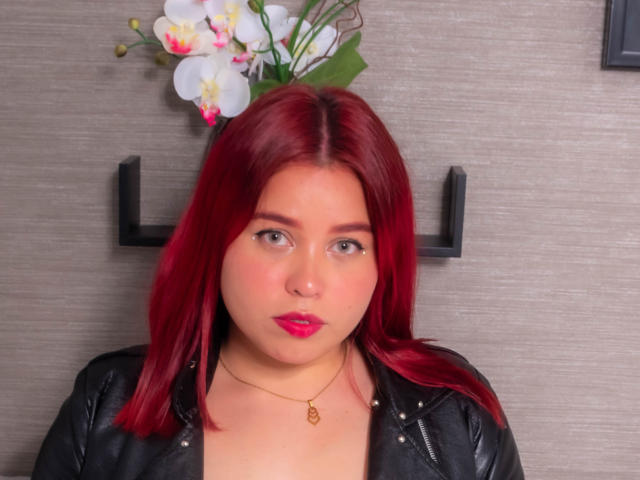 MartinaYoung - Sexe cam en vivo - 16420758