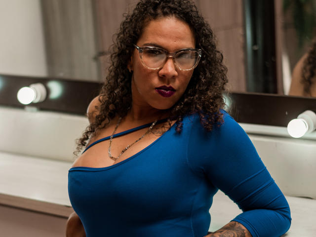 YanzaAnderson - Sexe cam en vivo - 16425390