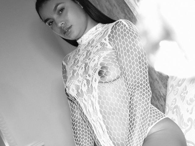 TamySaenzz - Live sex cam - 16429406