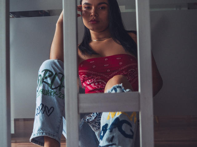 TamySaenzz - сексуальная веб-камера в реальном времени - 16432230