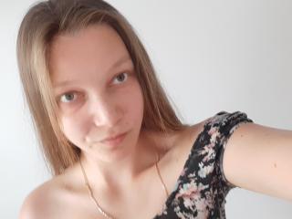 LovelyxEmilly - сексуальная веб-камера в реальном времени - 16444070