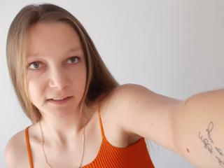 LovelyxEmilly - сексуальная веб-камера в реальном времени - 16444094