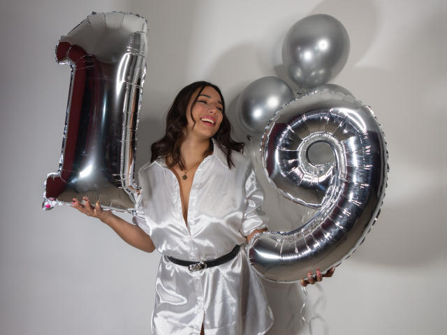 CharlotteWilliams - Live porn &amp; sex cam - 16470986